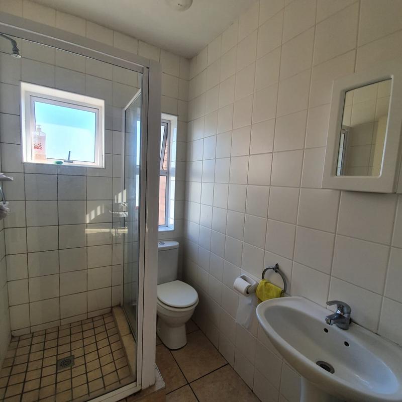 To Let 3 Bedroom Property for Rent in Grahamstown Central Eastern Cape